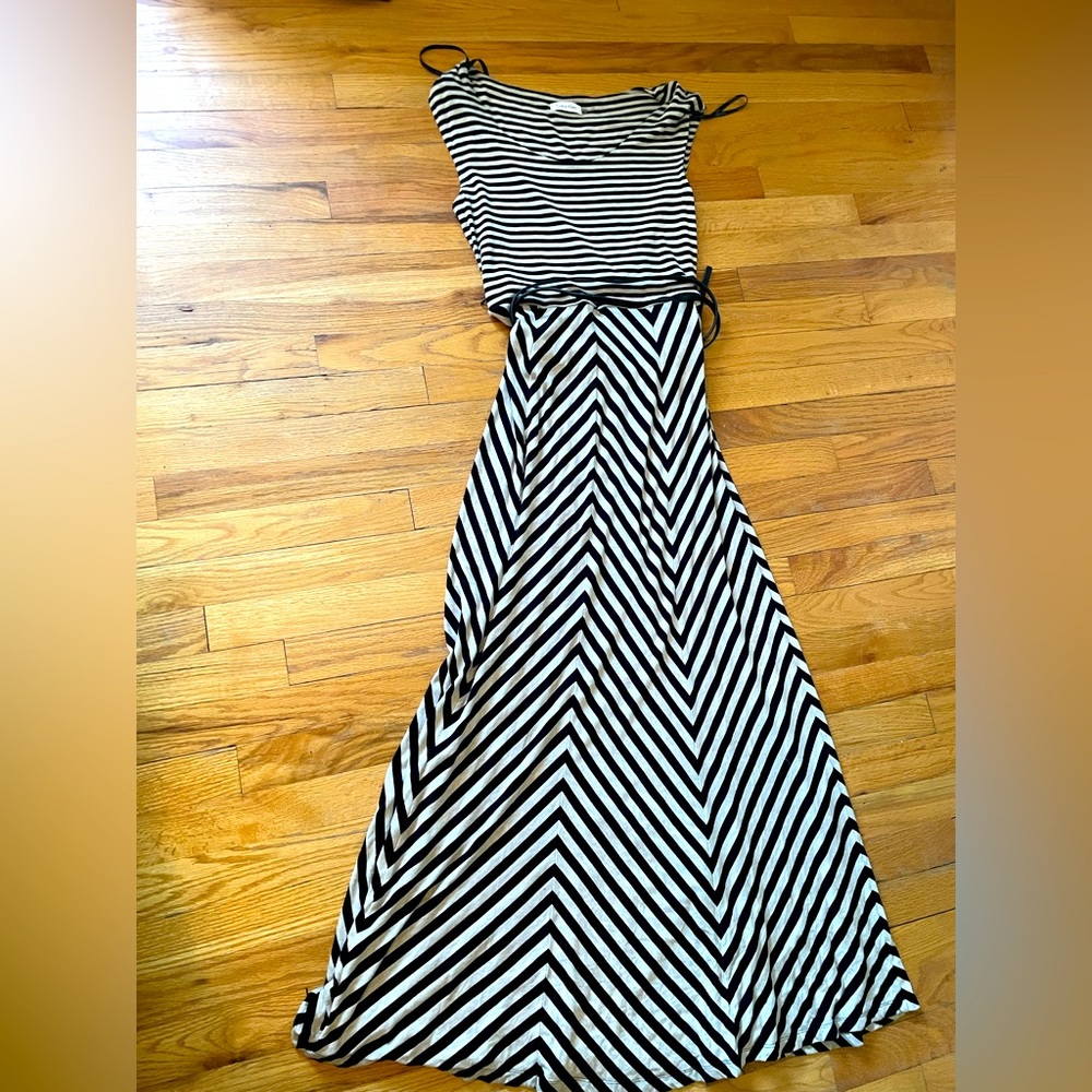 Calvin Klein maxi dress with belt rarely worn